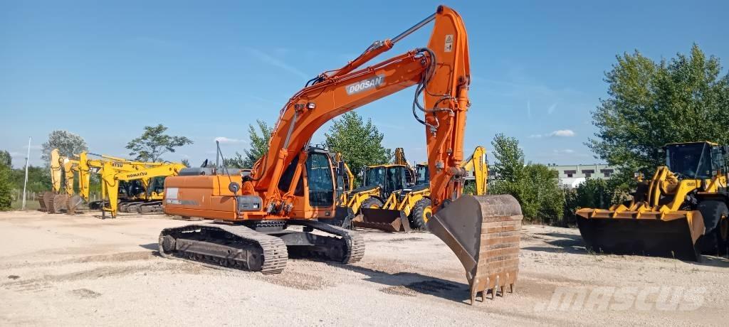 Doosan DX 255 LC Kāpurķēžu ekskavatori