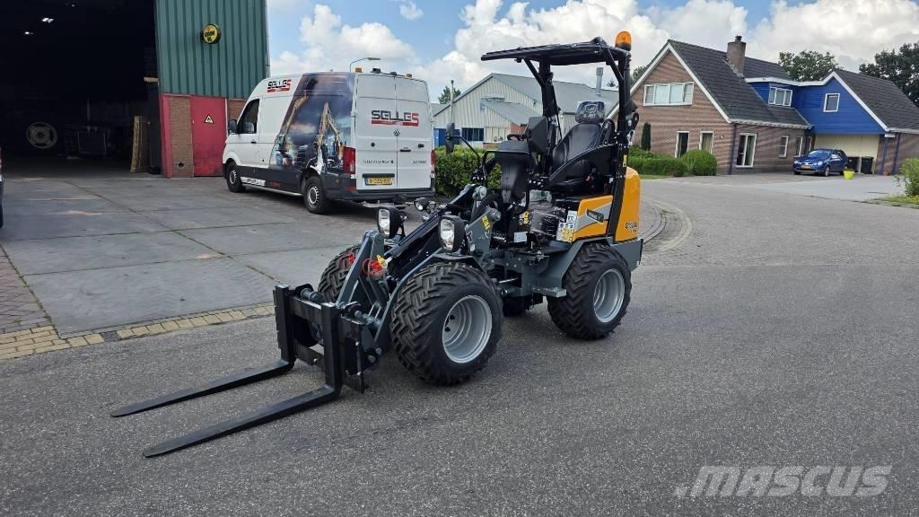 GiANT G 1500 X-tra Iekrāvēji uz riteņiem