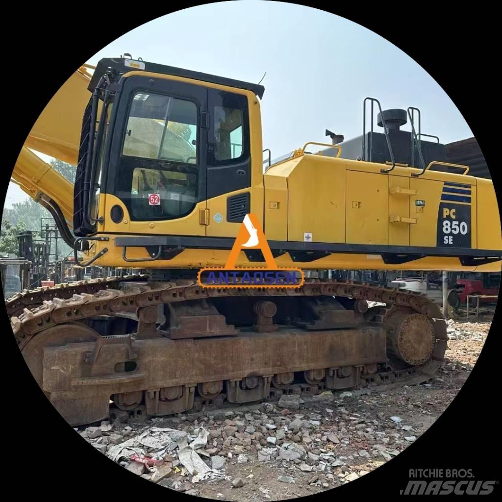 Komatsu PC 850-8 Amfībijas tipa ekskavatori