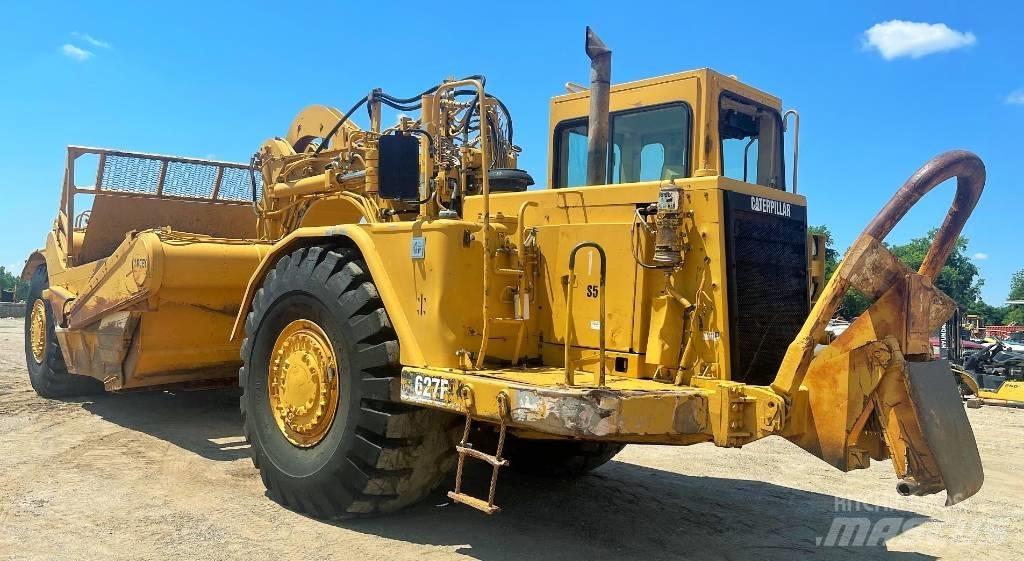 CAT 627 F Skrēperi