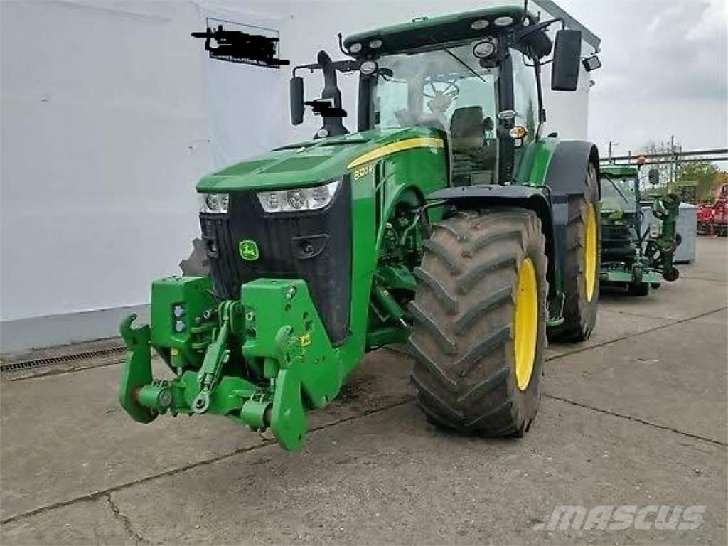 John Deere 8320R Traktori