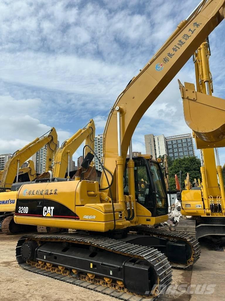 CAT CAT320D Vidēja lieluma ekskavatori 7 t - 12 t