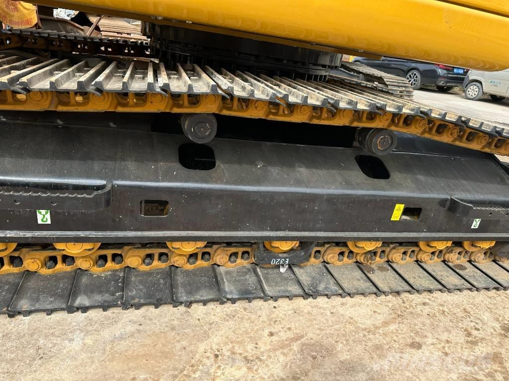 CAT CAT320D Vidēja lieluma ekskavatori 7 t - 12 t