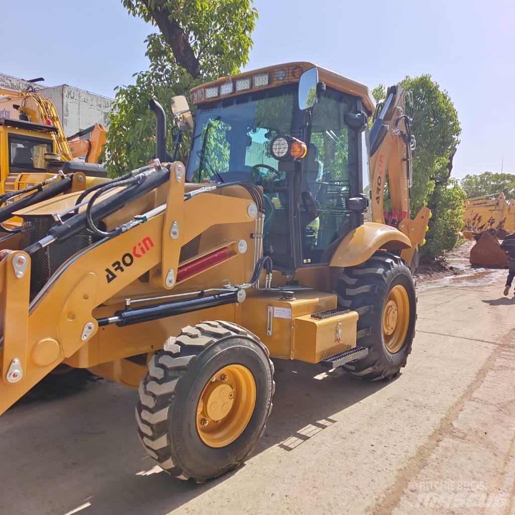 CAT 420F Ekskavatori-iekrāvēji