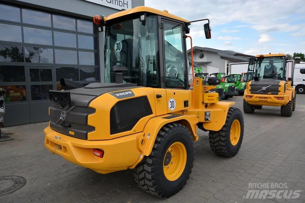 Volvo L 35 HS Iekrāvēji uz riteņiem