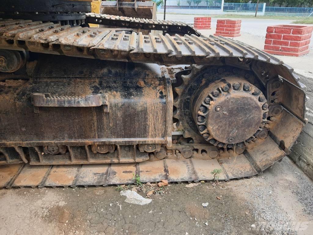 CAT 330 L Kāpurķēžu ekskavatori