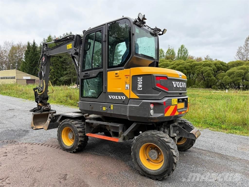 Volvo EW60 E Ekskavatori uz riteņiem