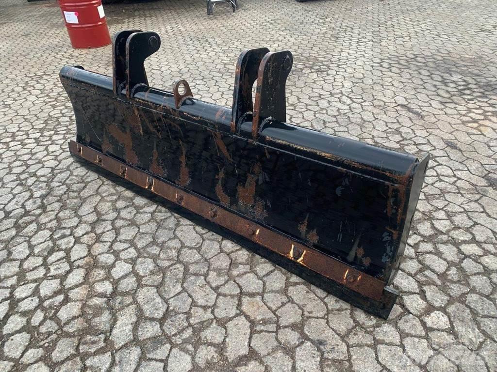 Terex  Naži
