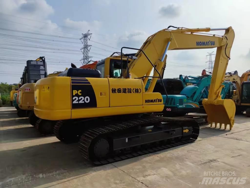 Komatsu PC 220 Kāpurķēžu ekskavatori