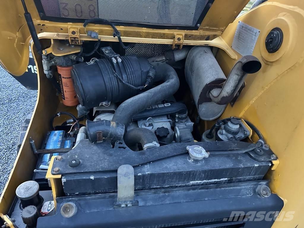 JCB 190THF Mini iekrāvēji