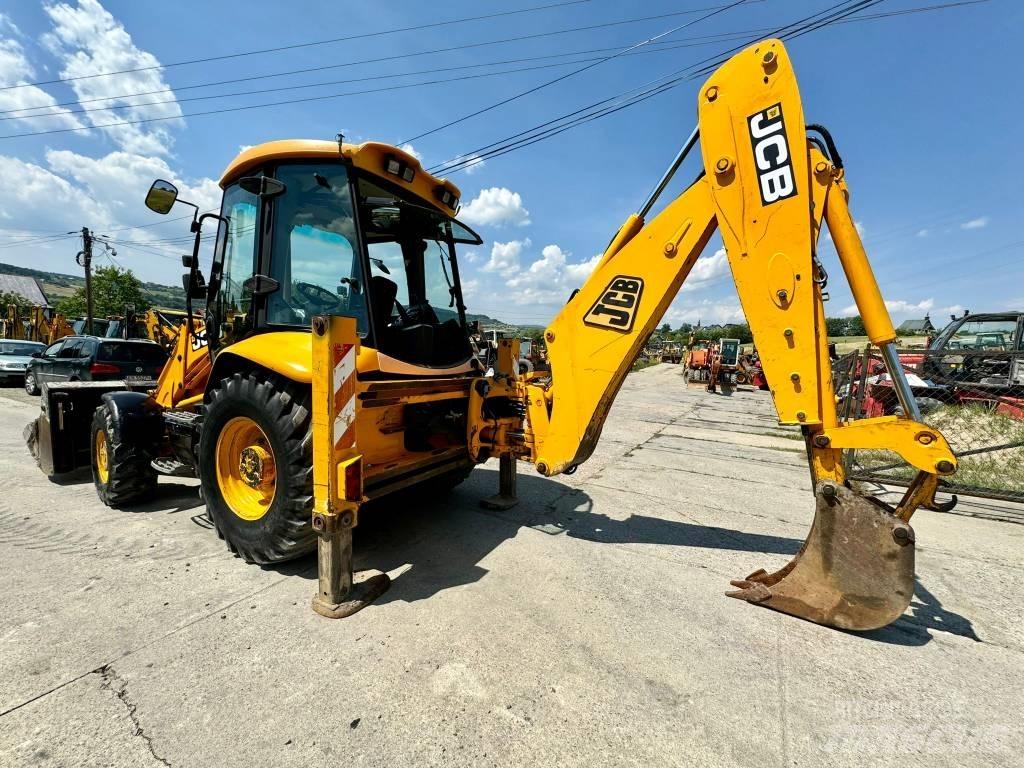 JCB 3CX Ekskavatori-iekrāvēji