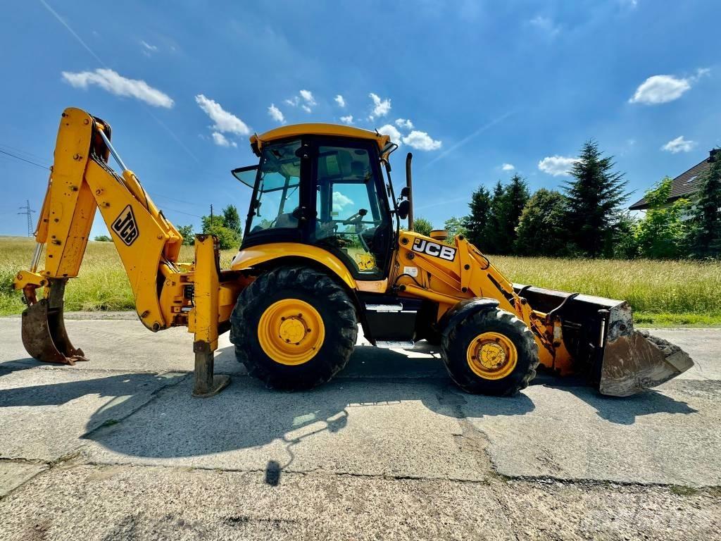 JCB 3CX Ekskavatori-iekrāvēji
