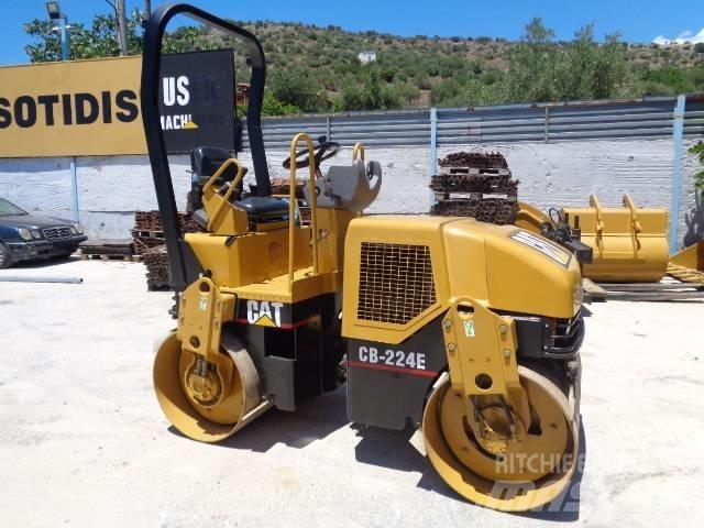 CAT CB224D Divvalču grunts veltņi