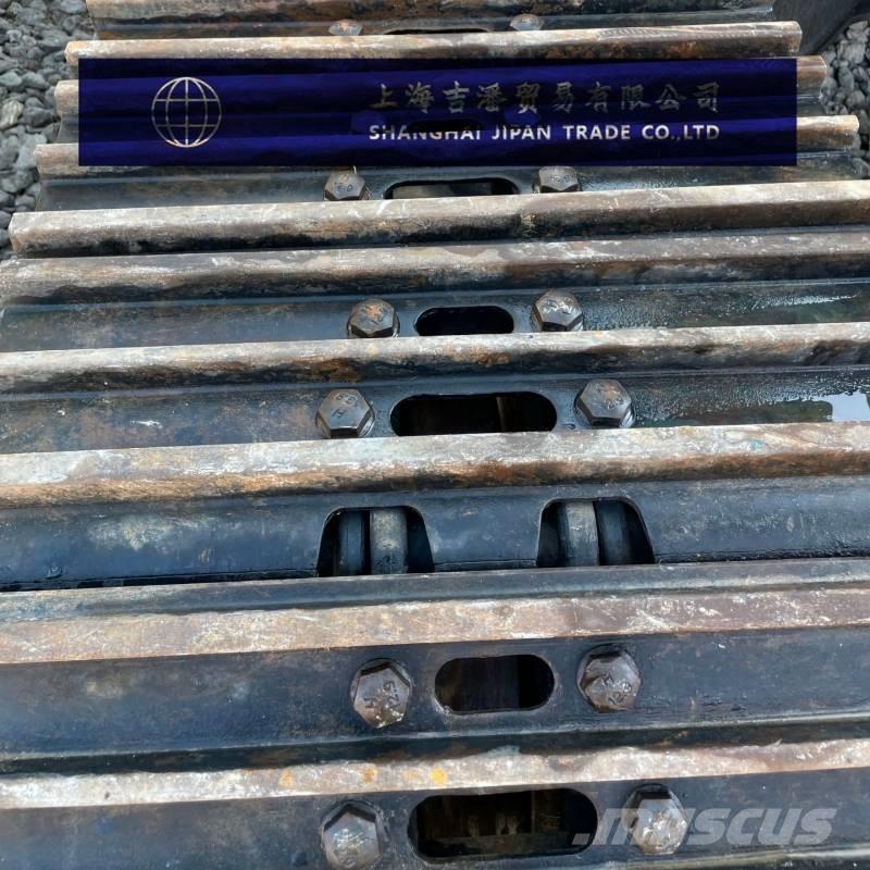 Kobelco SK 200 Kāpurķēžu ekskavatori