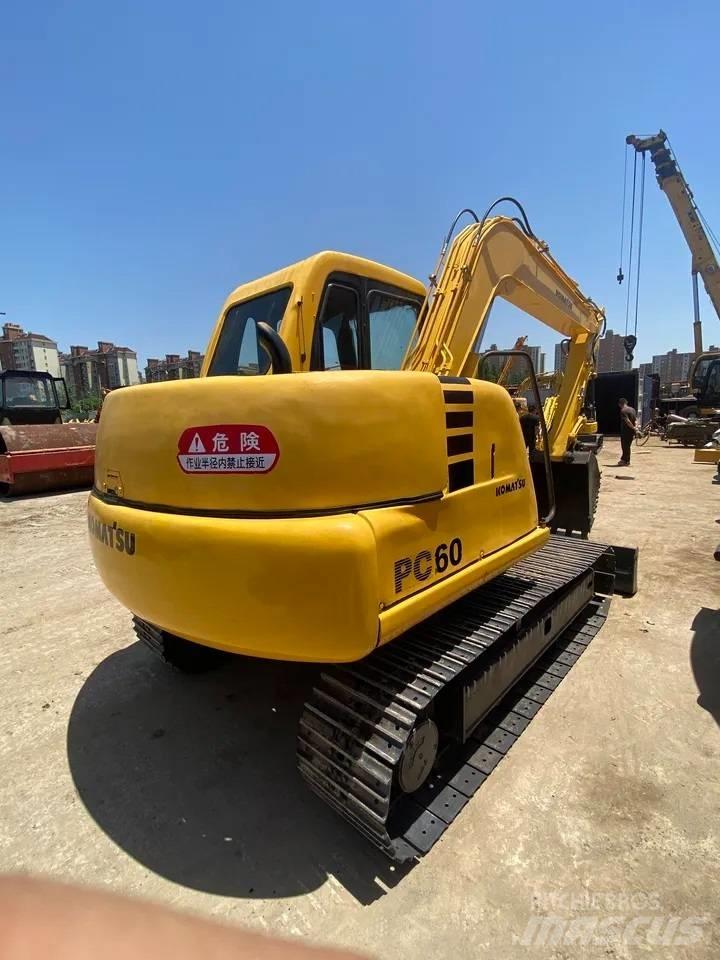 Komatsu PC60-7 Kāpurķēžu ekskavatori