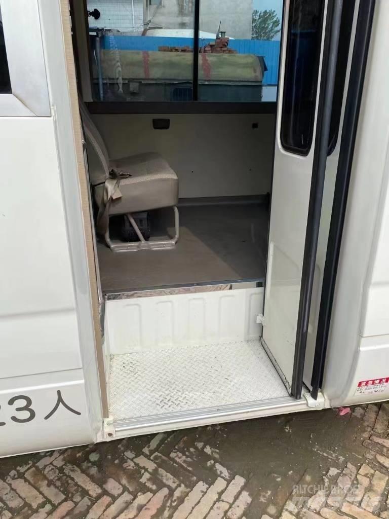 Toyota Coaster Bus Mikroautobusi