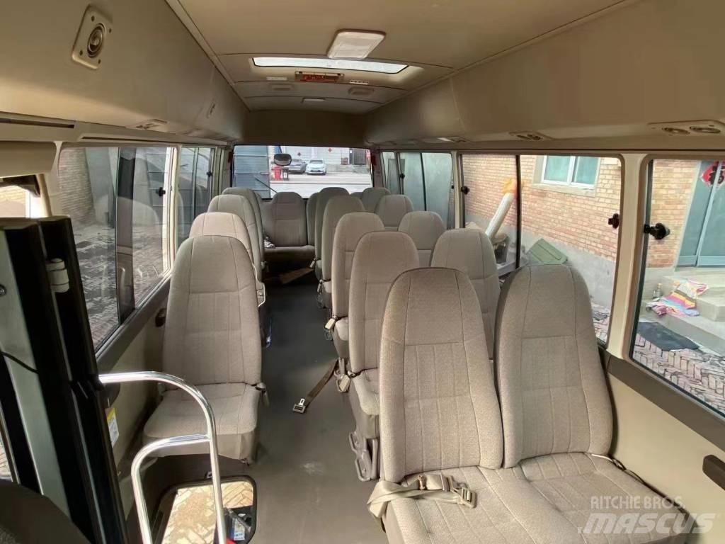 Toyota Coaster Bus Mikroautobusi