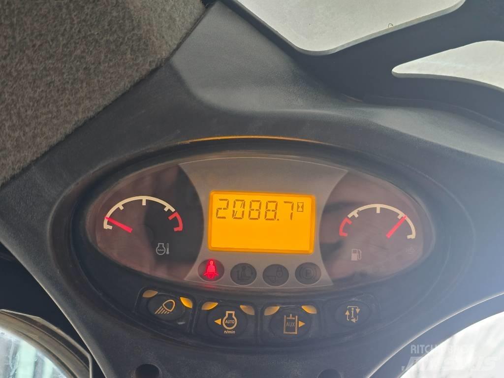 Bobcat T595 Lietoti riteņu kompaktiekrāvēji