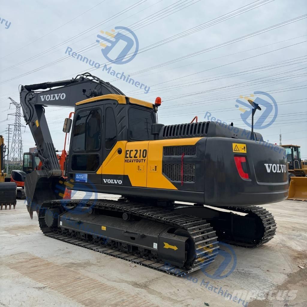 Volvo EC210 Kāpurķēžu ekskavatori