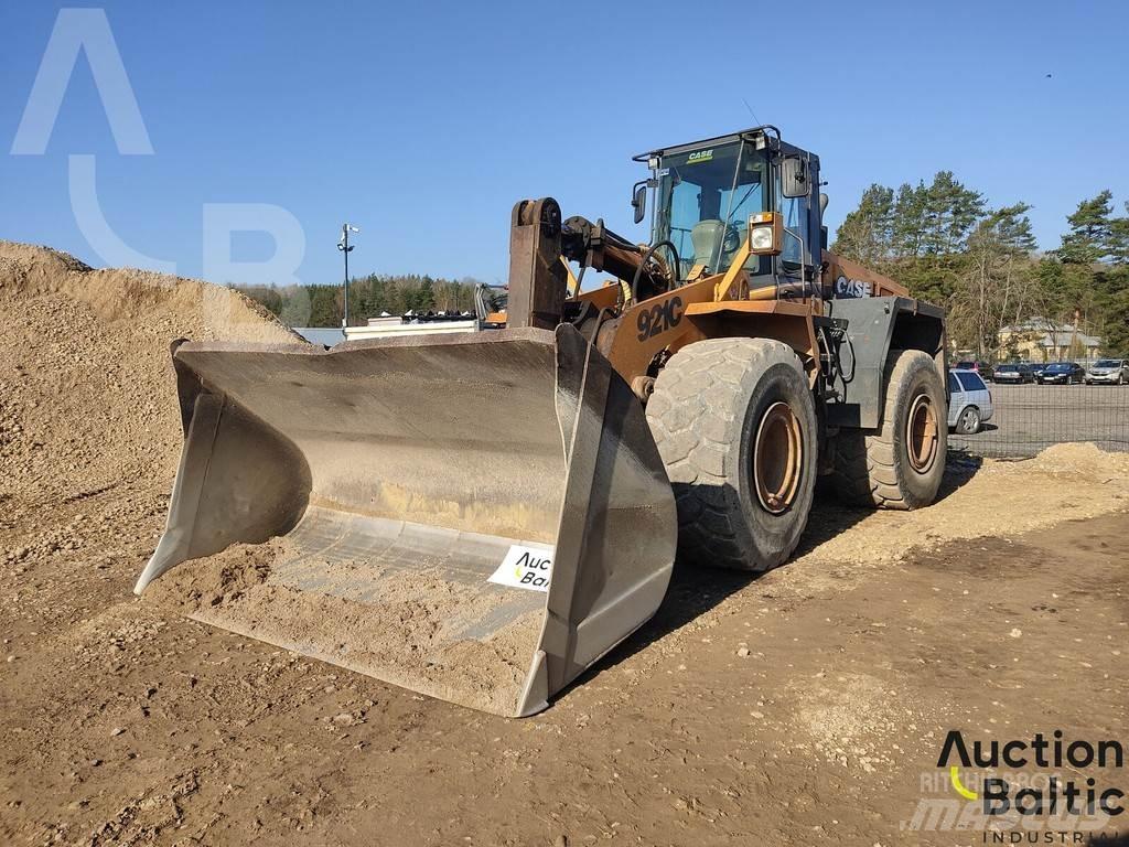 CASE 921 C Iekrāvēji uz riteņiem