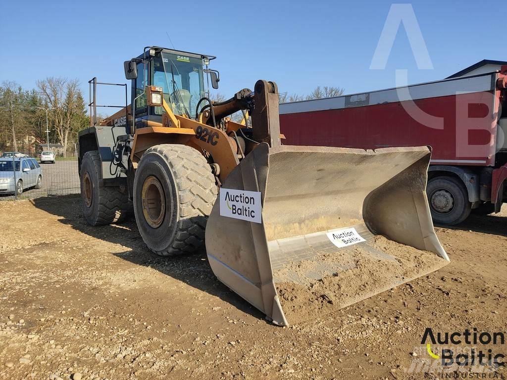 CASE 921 C Iekrāvēji uz riteņiem