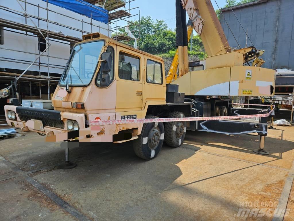 Samsung SC 50 H-2 Visurgājēji celtņi