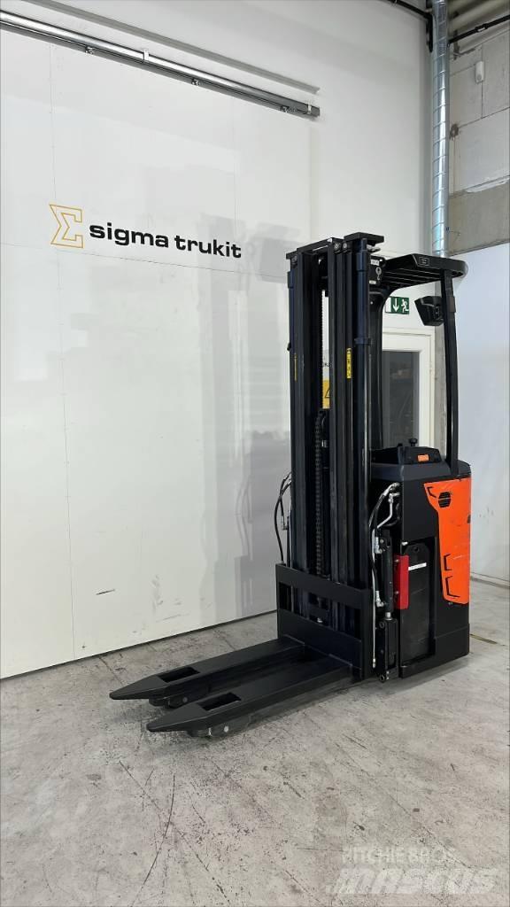 Rocla SST 16 AC Pašgājēji krautnētāji