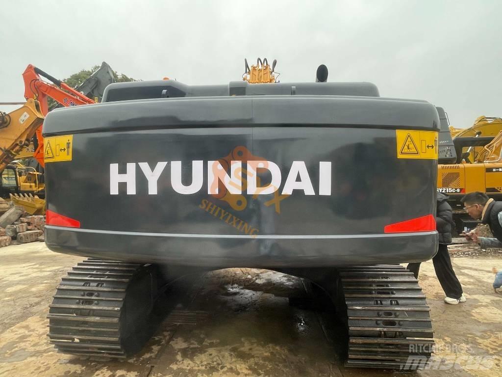 Hyundai Robex 220 Kāpurķēžu ekskavatori