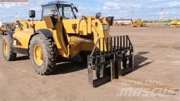 CAT TH560B Teleskopiskie manipulatori