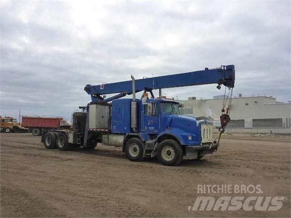 Kenworth T800B Smagās mašīnas ar celtni