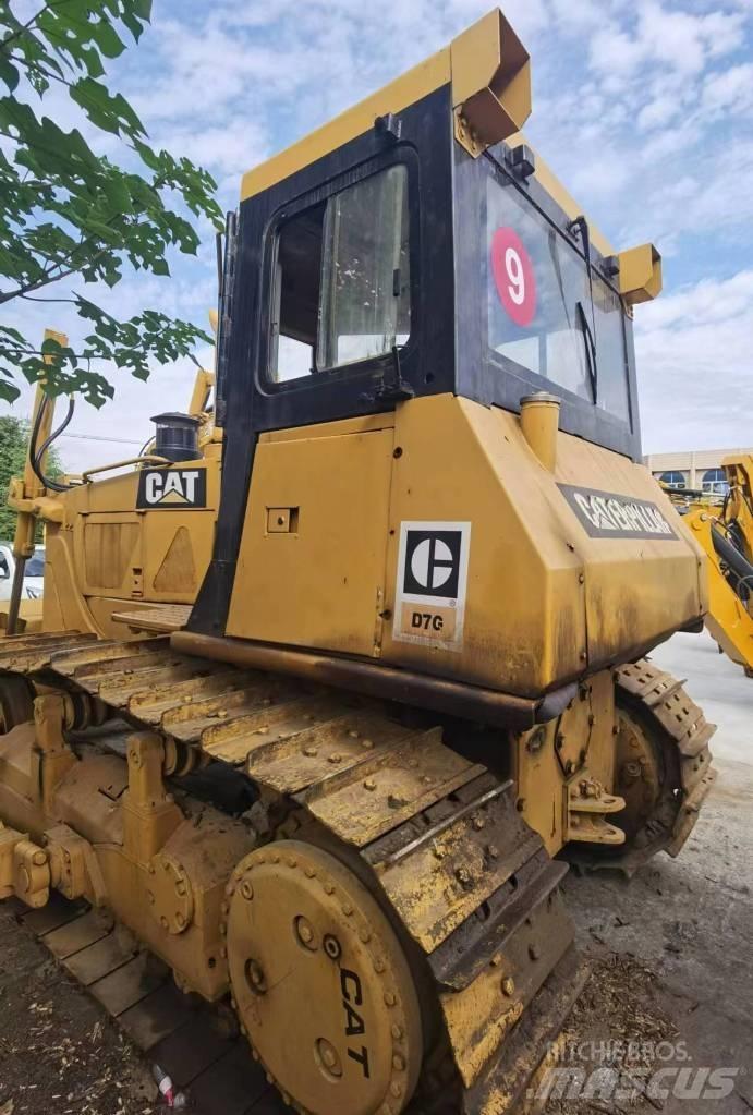 CAT D 7 G Kāpurķēžu buldozeri