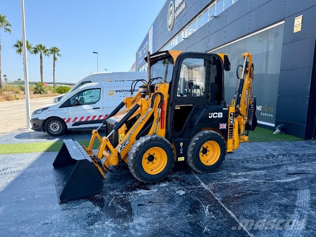 JCB 1 CX Ekskavatori-iekrāvēji