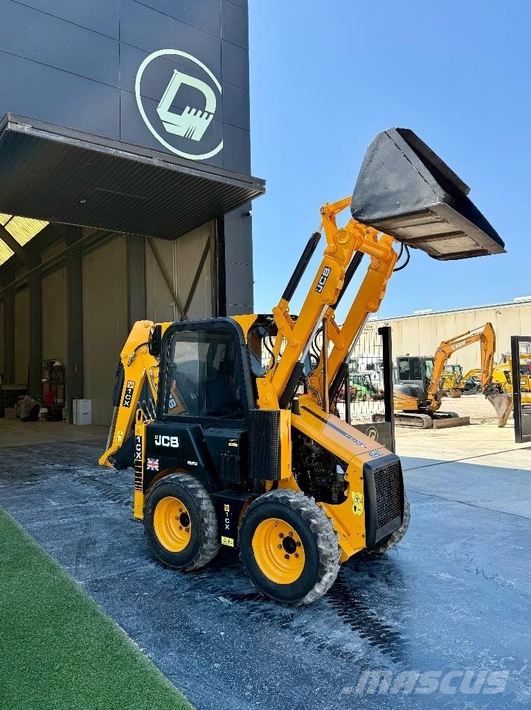 JCB 1 CX Ekskavatori-iekrāvēji
