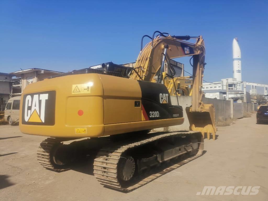 CAT 320 D Kāpurķēžu ekskavatori