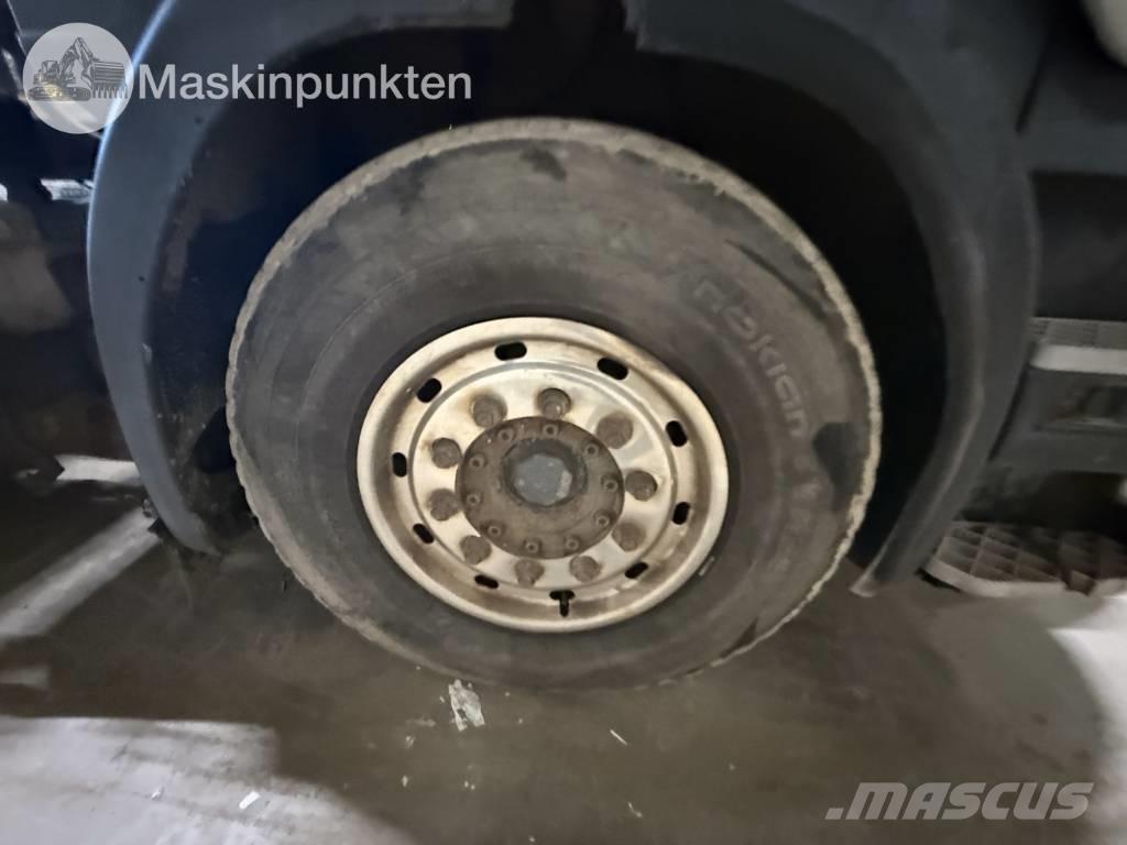 Scania Lastväxlare Treileri ar āķi