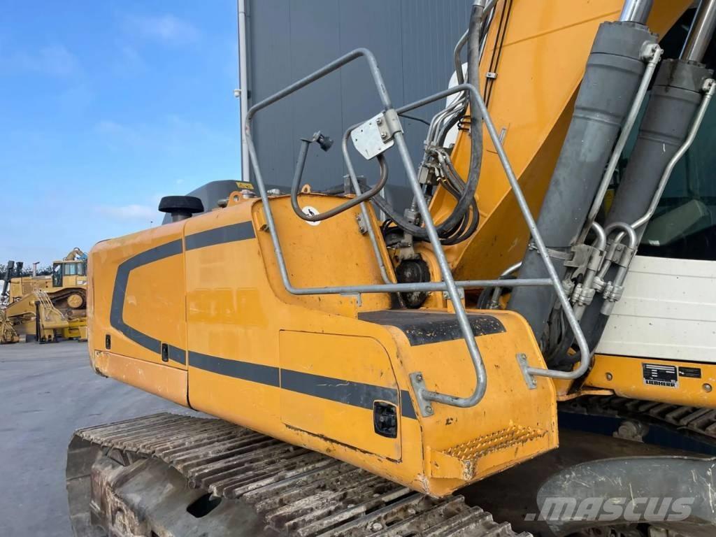 Liebherr R922 SLC Kāpurķēžu ekskavatori