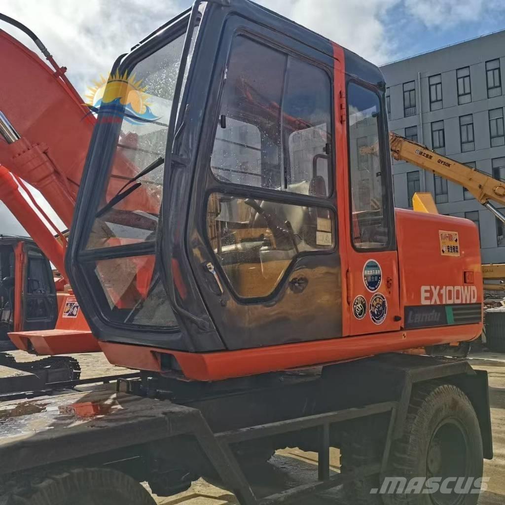 Hitachi EX 100 W D Ekskavatori uz riteņiem