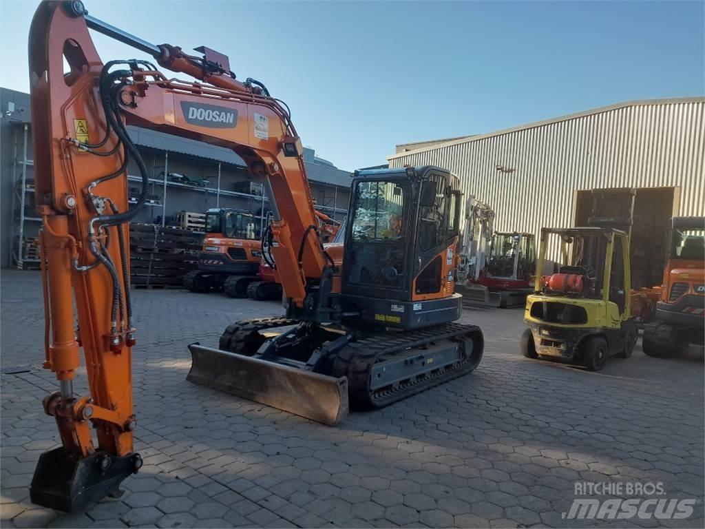 Doosan DX85R-3 Vidēja lieluma ekskavatori 7 t - 12 t