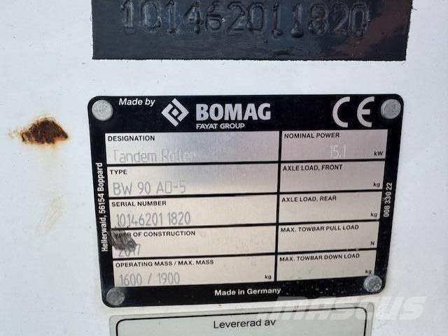 Bomag BW90 AD-5, Vält Divvalču grunts veltņi