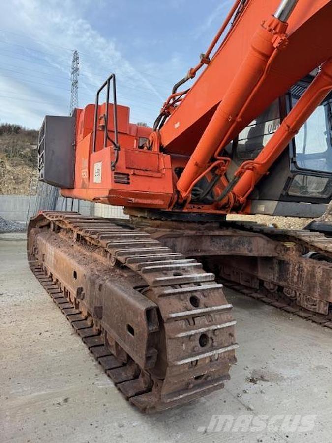 Hitachi ZX650LCH Kāpurķēžu ekskavatori