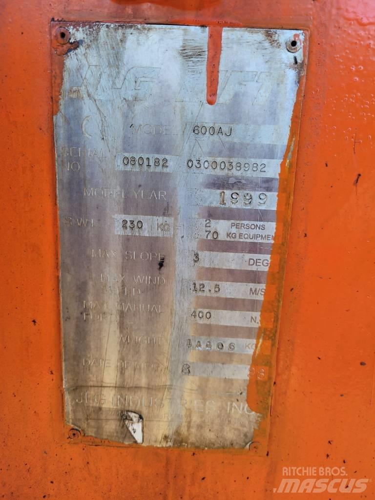 JLG 600 AJ Teleskopiskie pacēlāji