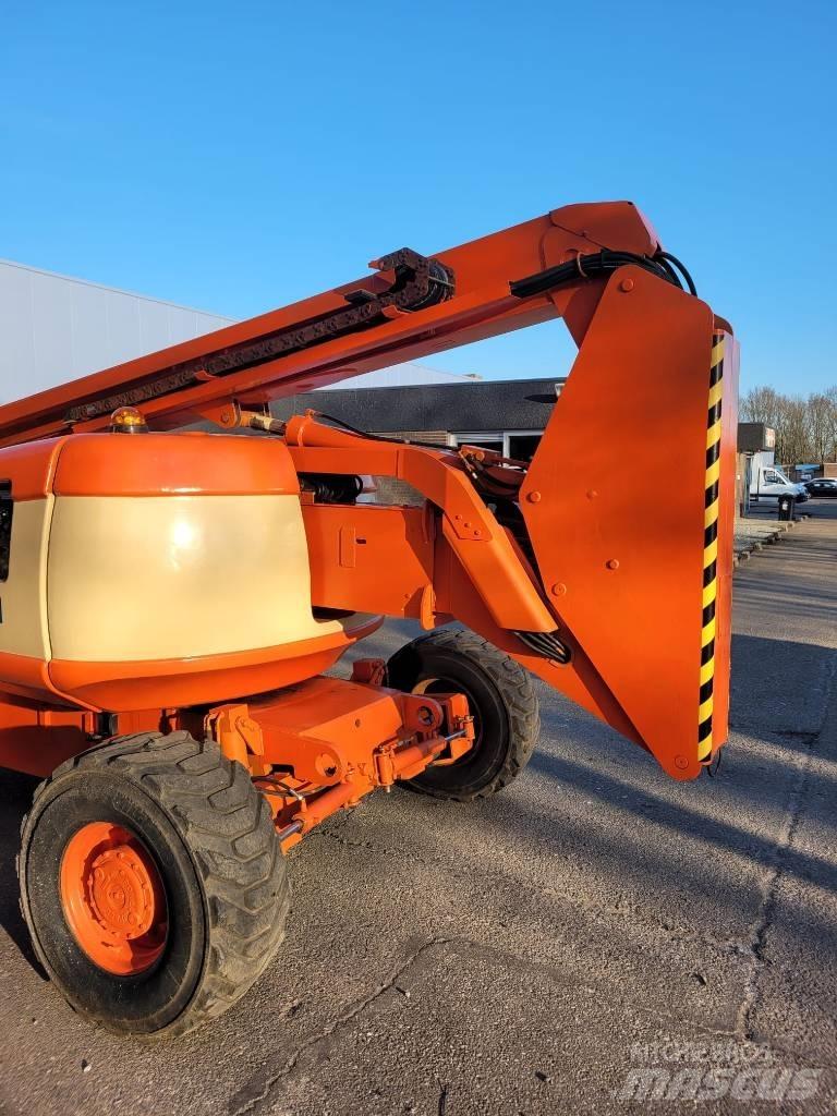 JLG 600 AJ Teleskopiskie pacēlāji