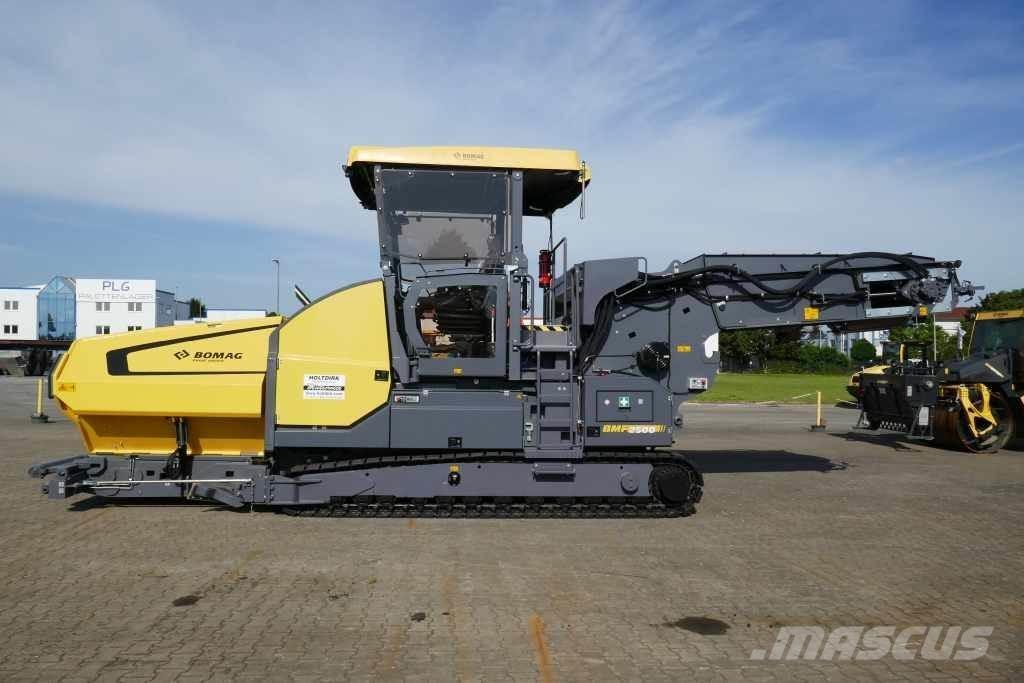 Bomag BMF 2500 M Padevēji