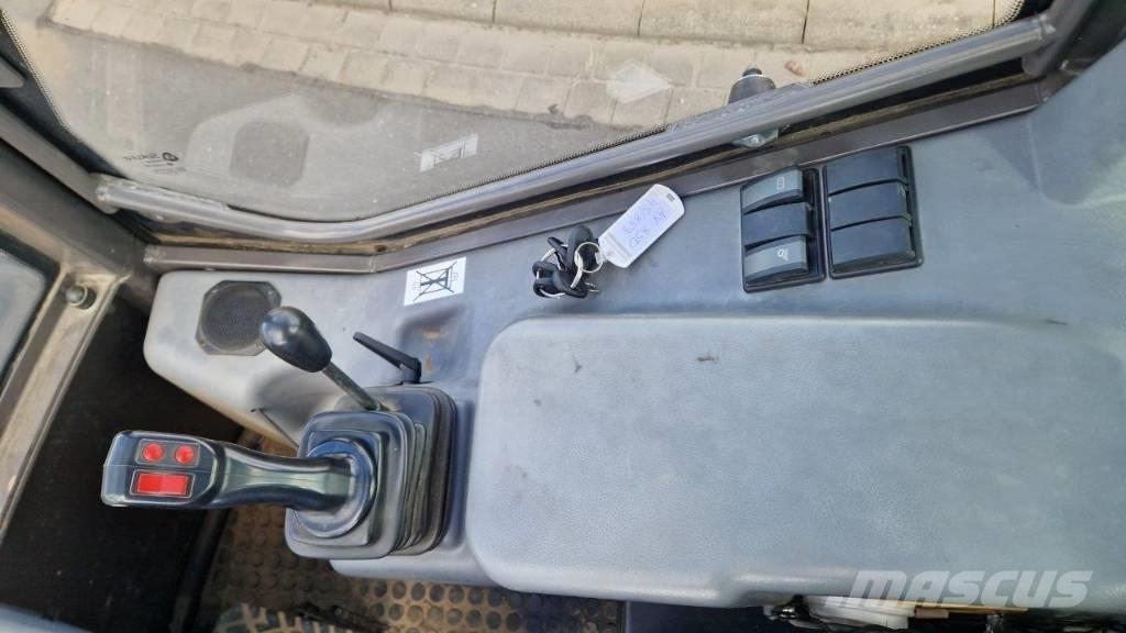 Mecalac AX 850 Iekrāvēji uz riteņiem