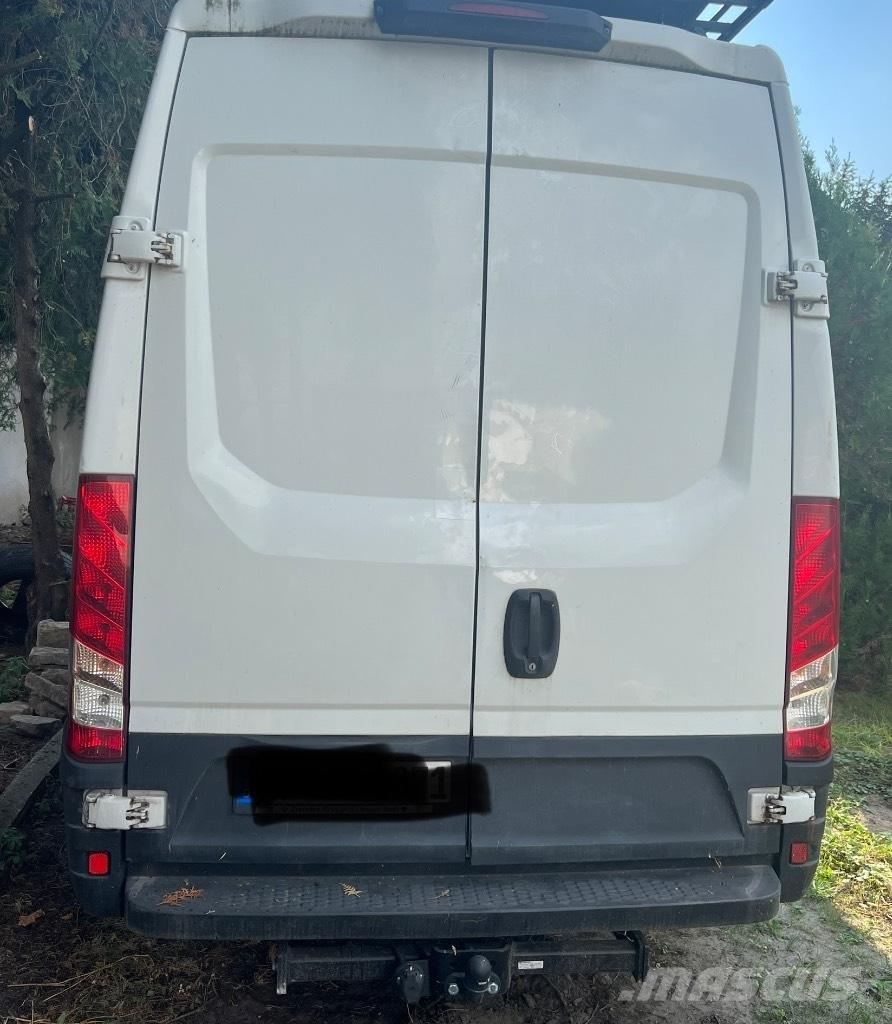 Iveco Daily 35S15 Preču pārvadāšanas furgoni