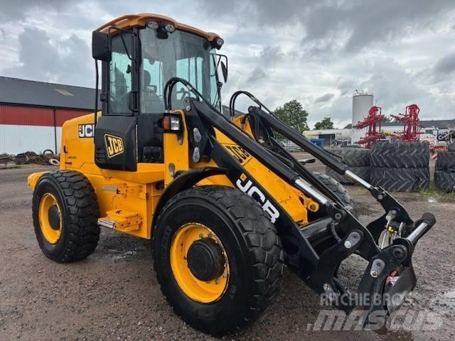 JCB 416 HT Iekrāvēji uz riteņiem