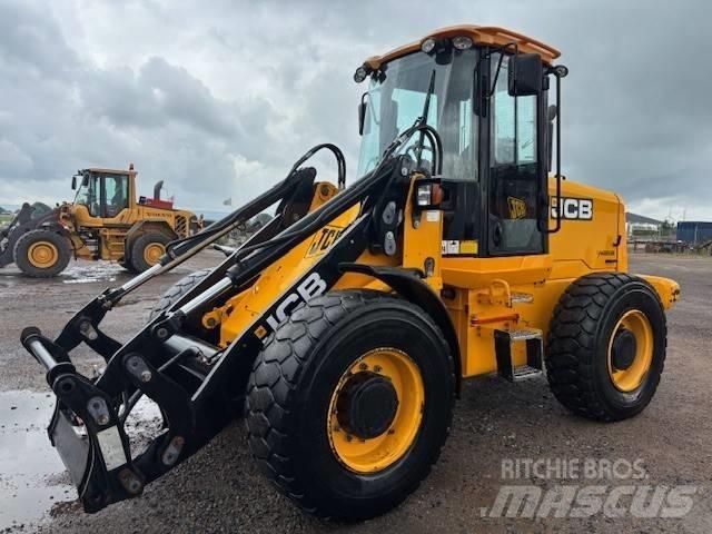 JCB 416 HT Iekrāvēji uz riteņiem