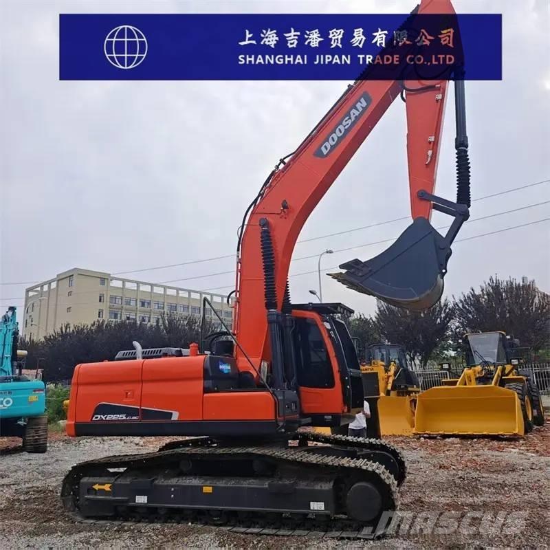 Doosan DX 225 Kāpurķēžu ekskavatori