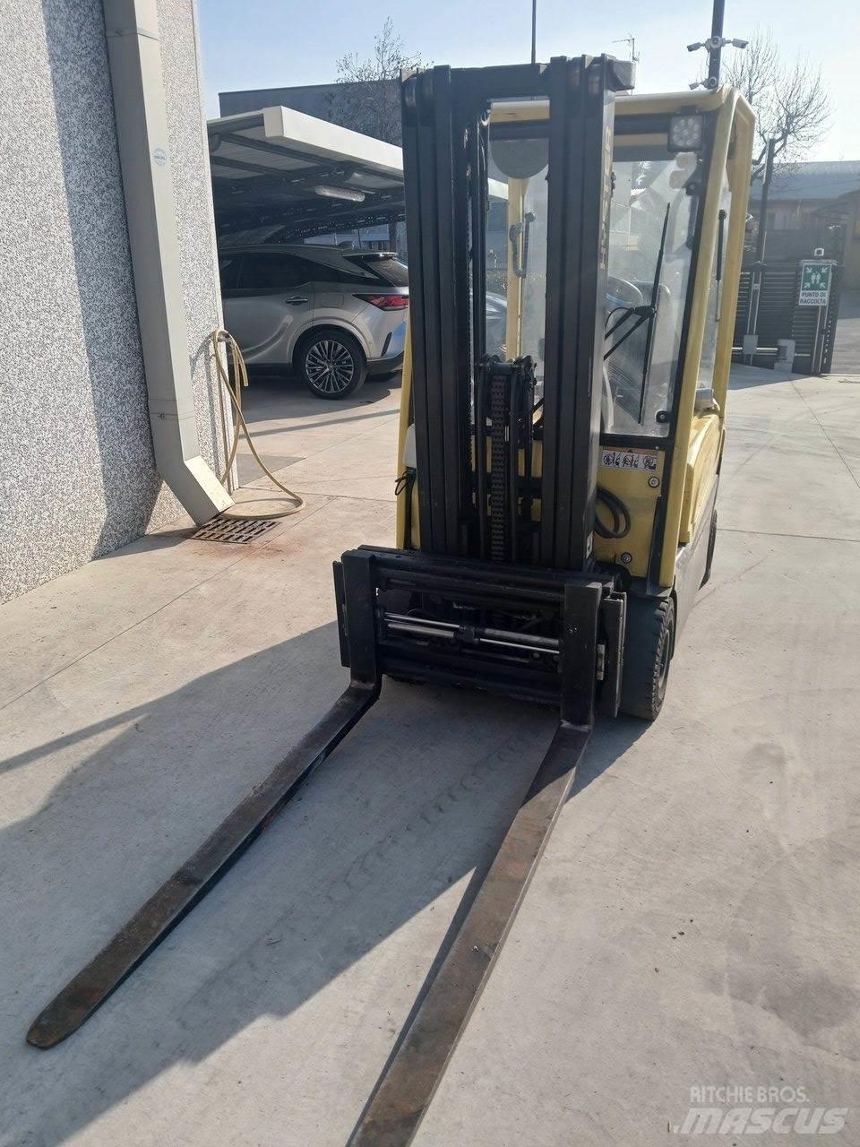 Hyster J1.6XNMWB Elektriskie iekrāvēji