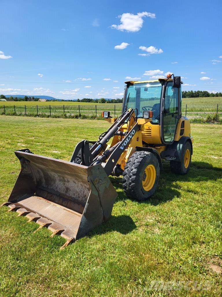 Volvo L 25 F Iekrāvēji uz riteņiem